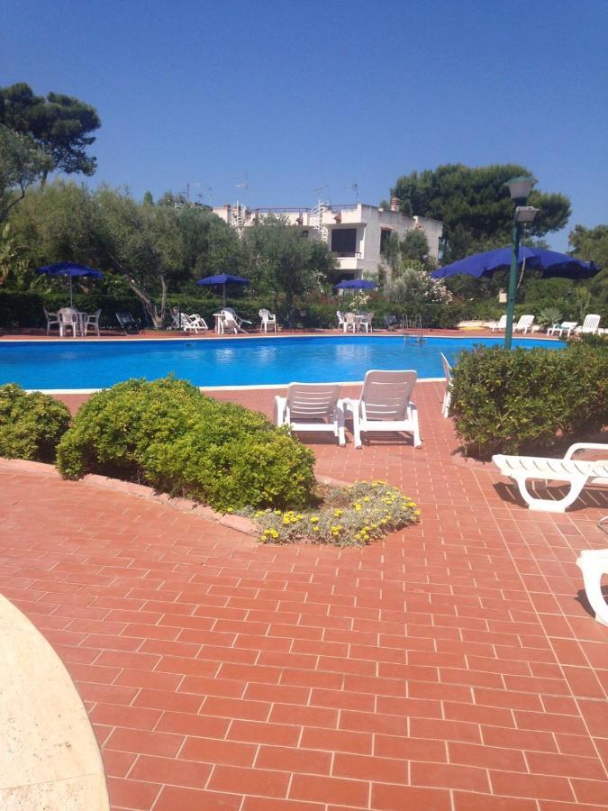 טראסיני Residence Calarossa חדר תמונה